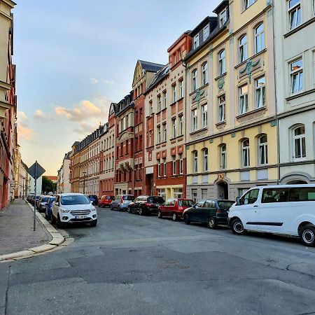 Yourfavoritebed 100M2 Designwohnung Mit Vollausstattung Plauen Extérieur photo