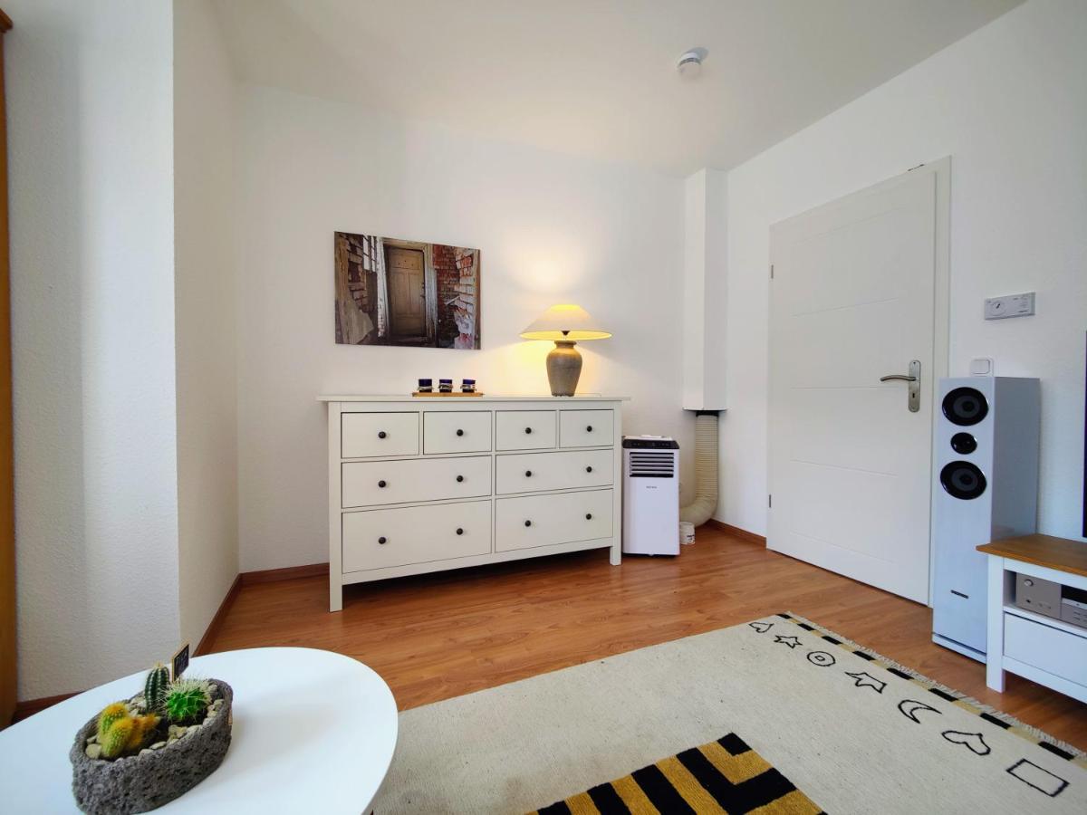 Yourfavoritebed 100M2 Designwohnung Mit Vollausstattung Plauen Extérieur photo