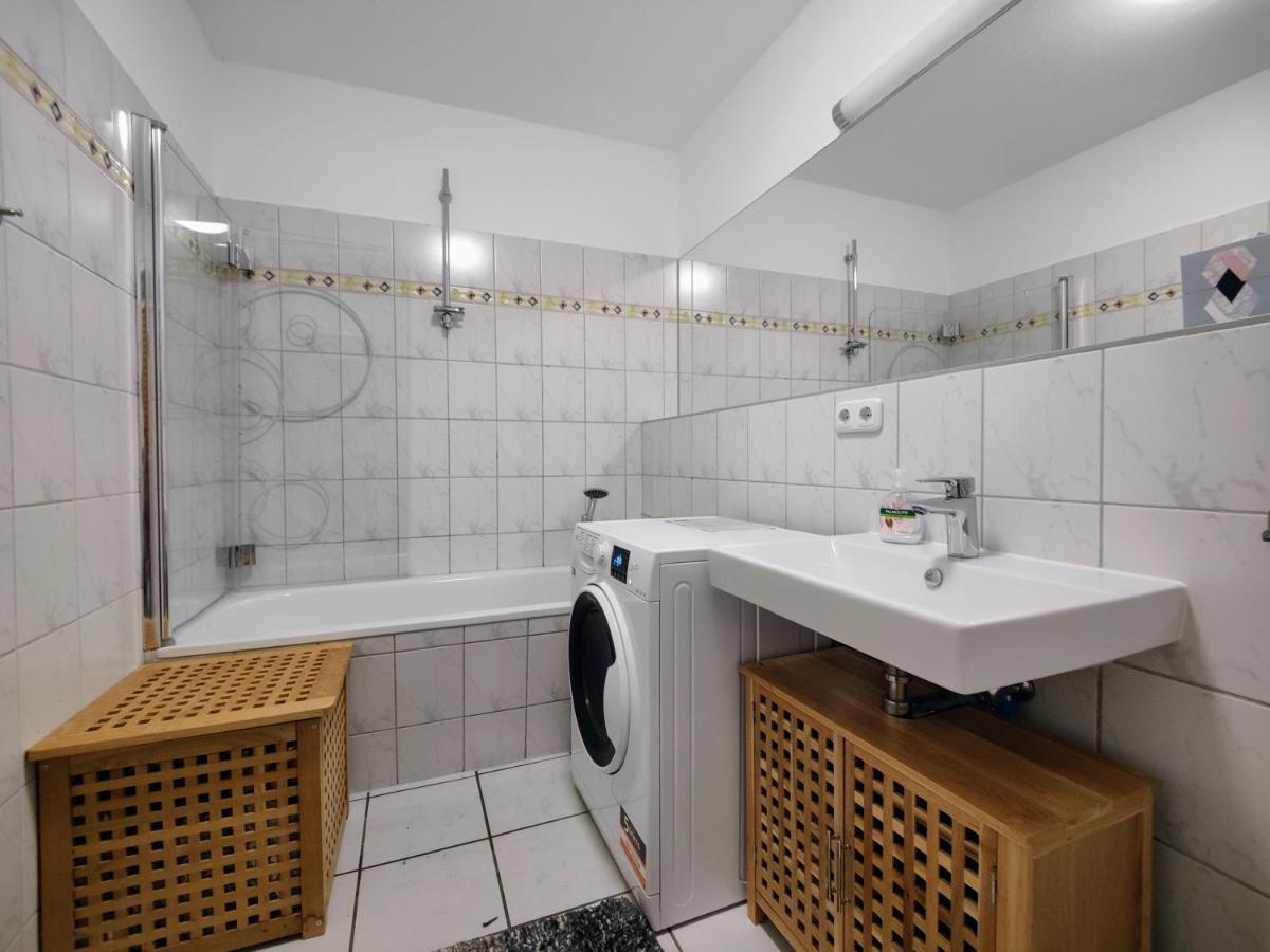 Yourfavoritebed 100M2 Designwohnung Mit Vollausstattung Plauen Extérieur photo